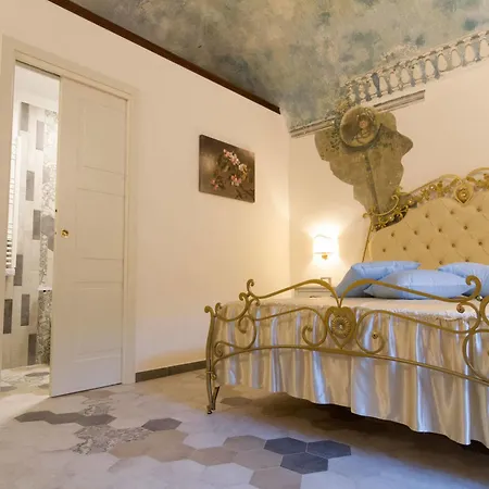 Palazzo Tasca 3* Noto